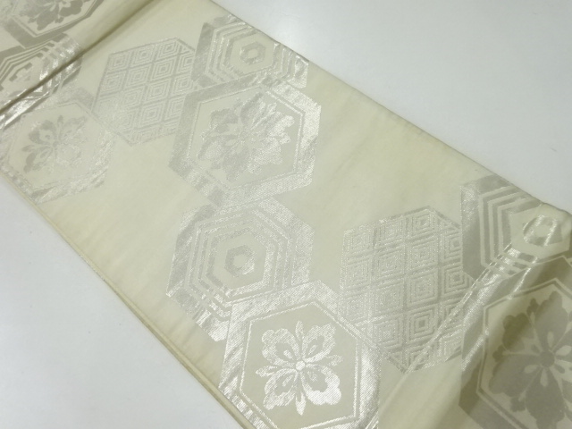 アンティーク　亀甲に花古典柄模様織出し袋帯（材料）